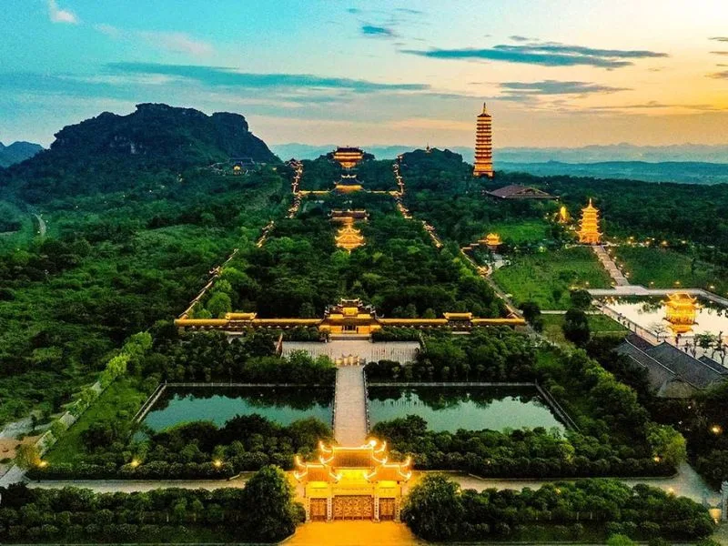 chua lon nhat the gioi kham pha cong trinh phat giao quy mo 5000 ha