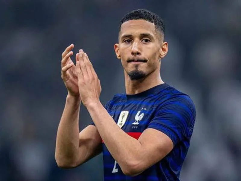william saliba hanh trinh tu tai nang tre den trung ve thep cua arsenal
